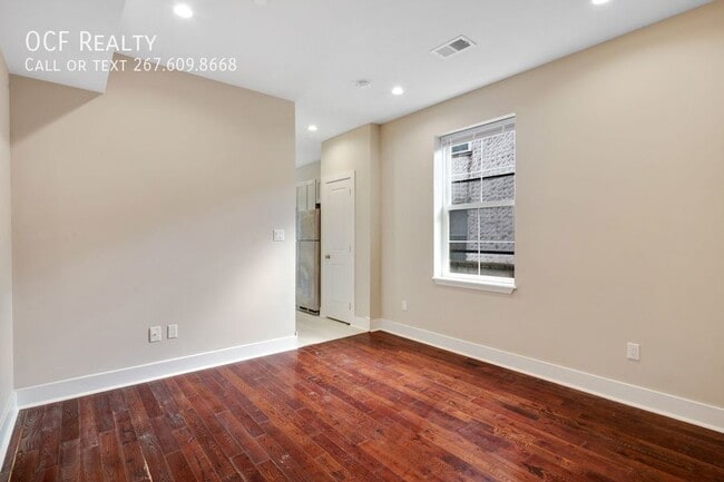 Building Photo - 46 S 44th St