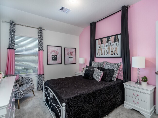 Building Photo - 13210 Wood Leaf Pk