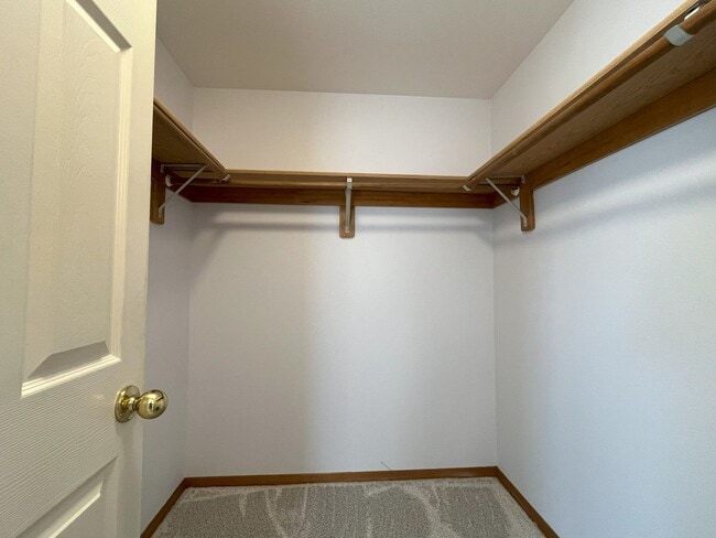 Building Photo - Spacious 4-Bedroom, 2.5-Bathroom Home with...