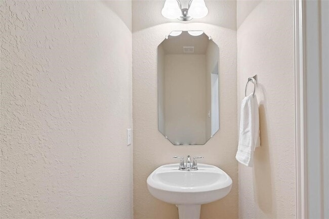 Building Photo - 15023 Russet Bend Ln