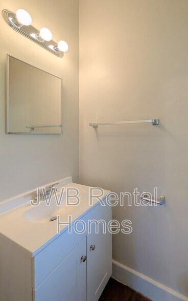 Building Photo - 2710 Rogero Rd