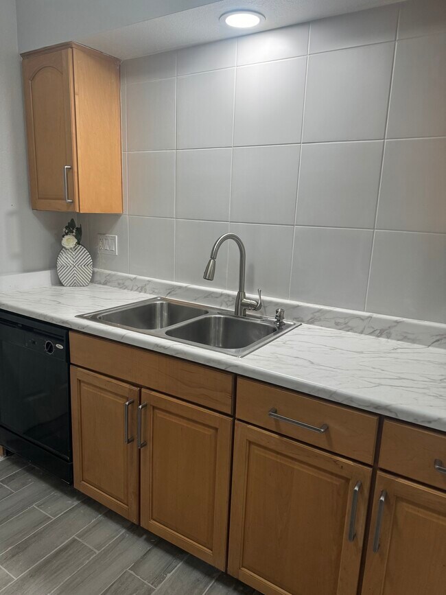 Building Photo - 3744 W Kariba Dr