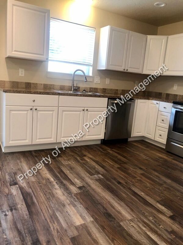 Building Photo - 1026 S Elder St