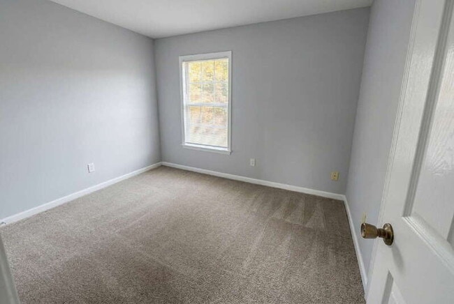 Building Photo - 370 Darter Run NW