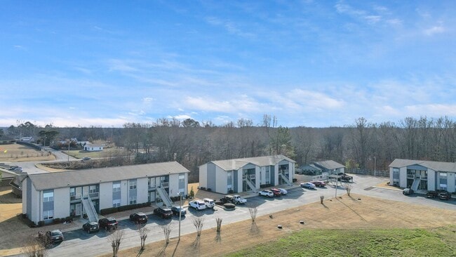 Building Photo - Newly Renovated Units in Killen, AL