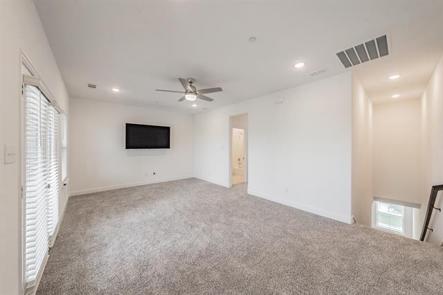 Building Photo - 4201 Shavano Dr