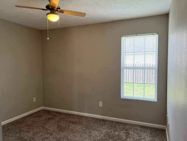 Building Photo - 1417 Journey Dr
