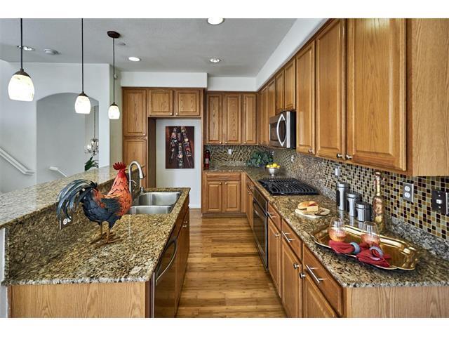 Building Photo - 2982 Larciano St