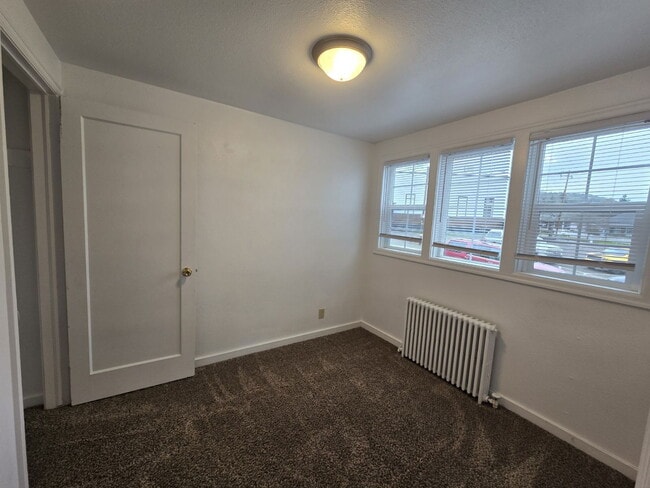 Building Photo - 451 NE Winchester St