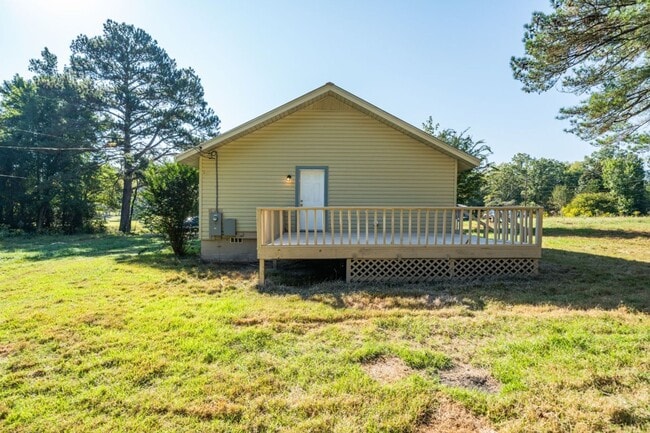 Building Photo - Your Perfect Pell City Retreat – Stylish, Spacious & Ready to Call Home!