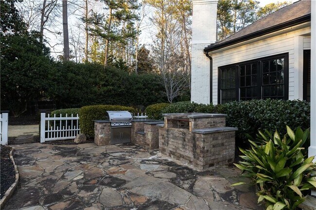 Building Photo - 980 Fenimore Cir