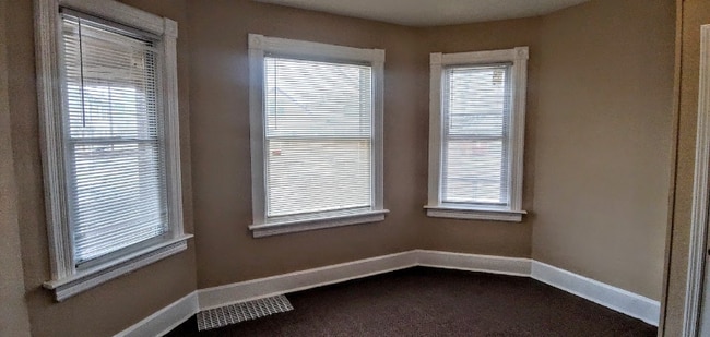 Building Photo - 5436 N 38th St