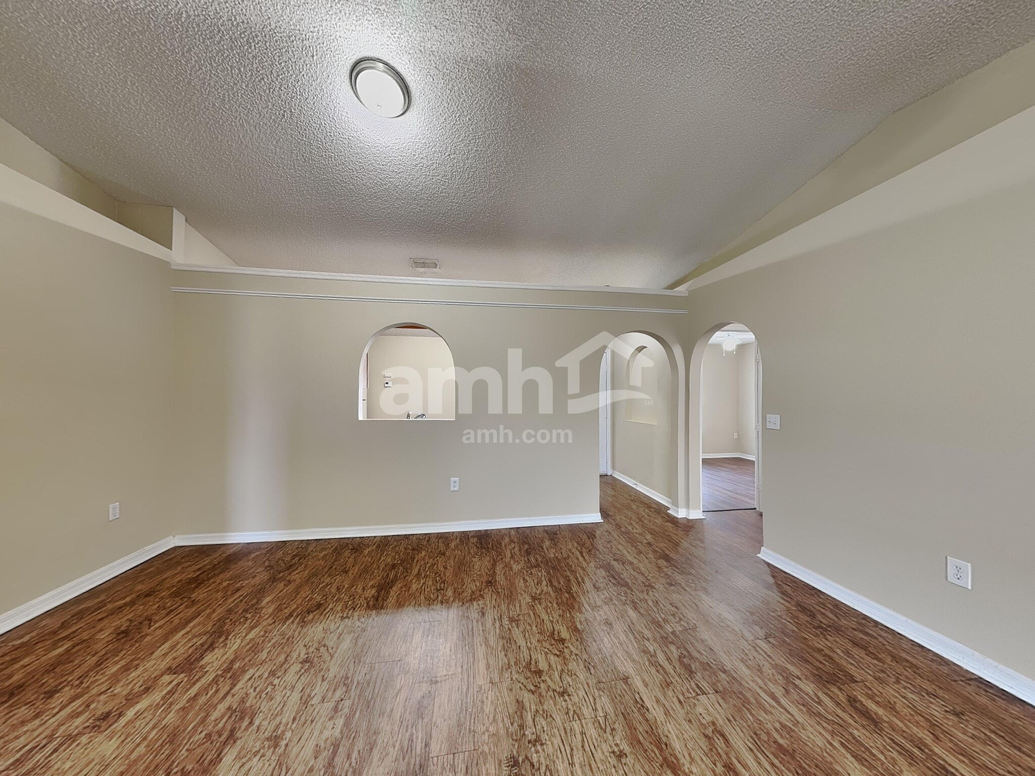 Building Photo - 2063 Corner Meadow Cir