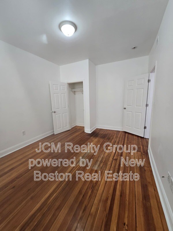 Building Photo - 138 Chestnut St