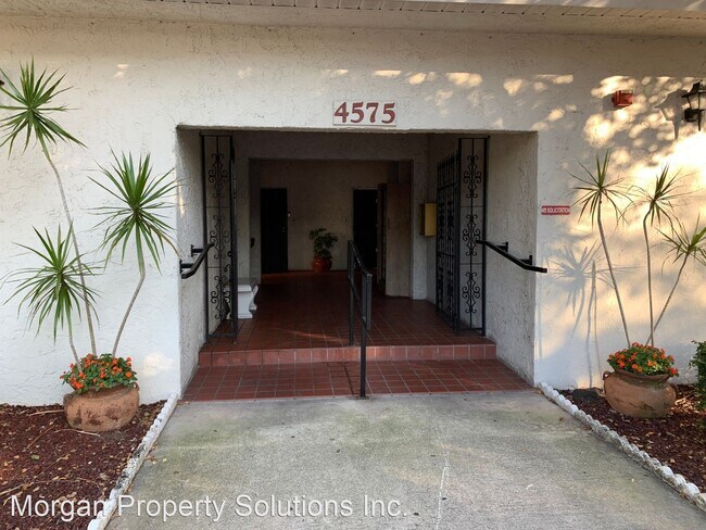 Building Photo - 4575 S Texas Ave