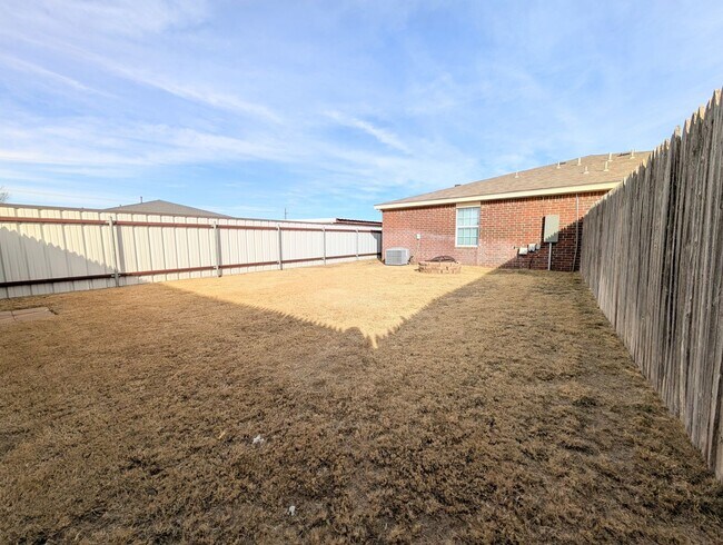 Building Photo - 2417 87th St