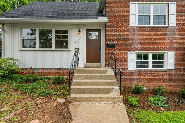 Building Photo - 3 Bed 3 Bath - Silver Spring Split Level -...