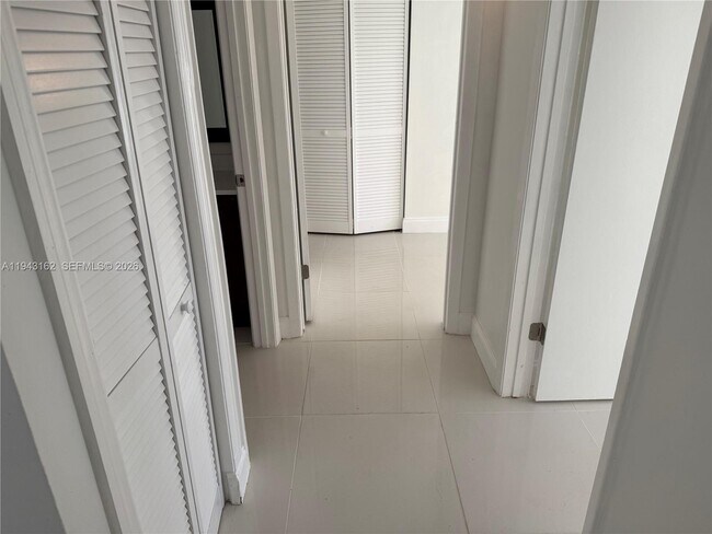 Building Photo - 10773 Cleary Blvd