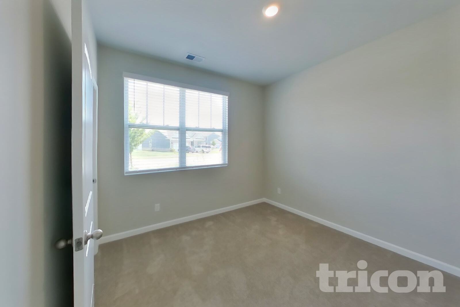 Building Photo - 2028 Tate Farm Ln