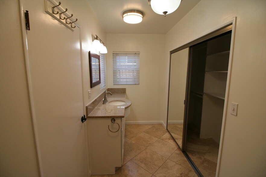 Building Photo - 8318 Gonzaga Ave
