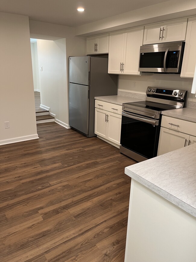 1 bed/1 bath kitchen - 507 Germantown Pike