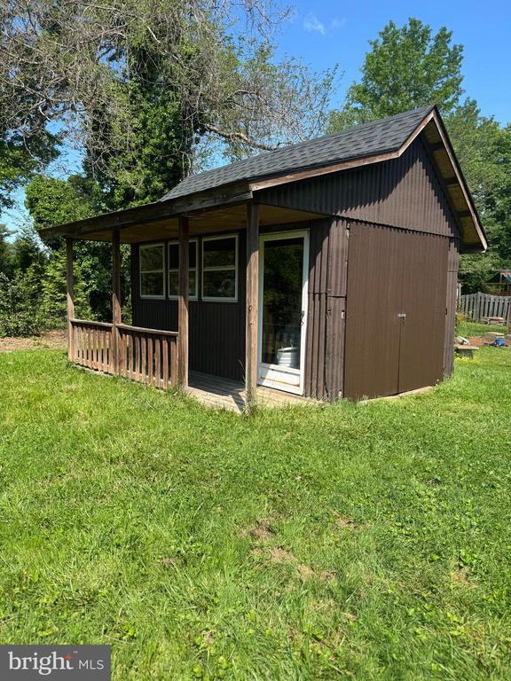 Building Photo - 7209 Popkins Farm Rd