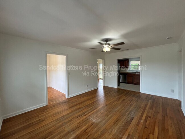 Building Photo - 3543 Bayou Blvd