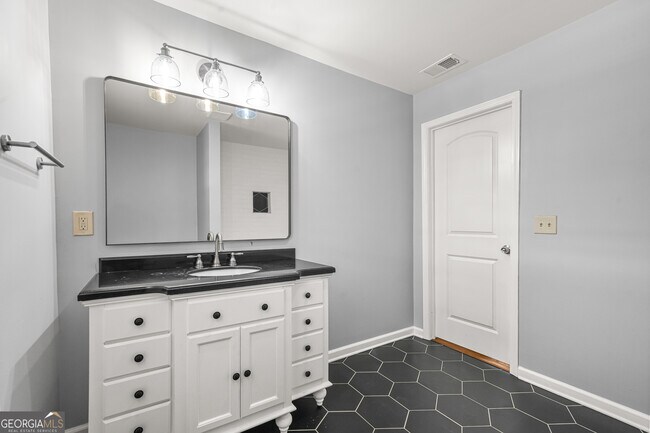 Building Photo - 626 Grayson Pkwy