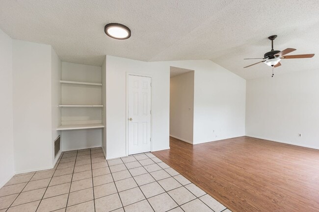 Building Photo - Updated 3BR/2BTH Home for Rent!