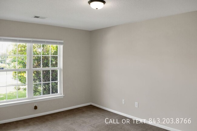 Building Photo - 4015 Broken Arrow Dr