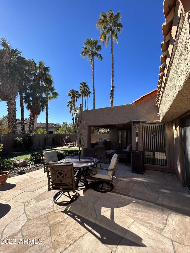 Building Photo - 10059 E Calle De Cielo Cir