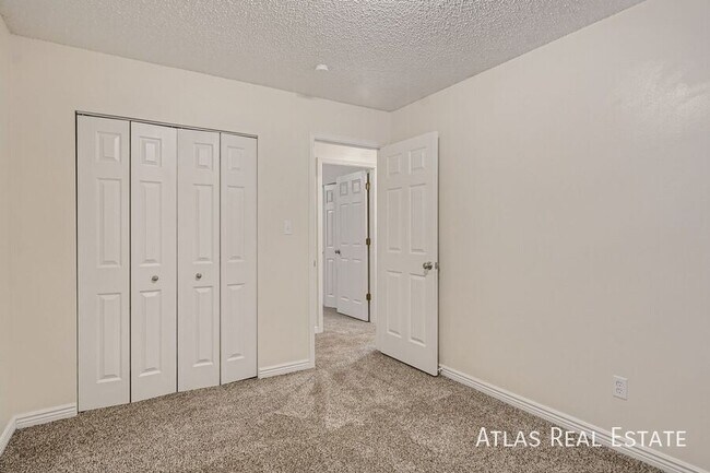 Building Photo - 7240 Roaring Spring Terrace