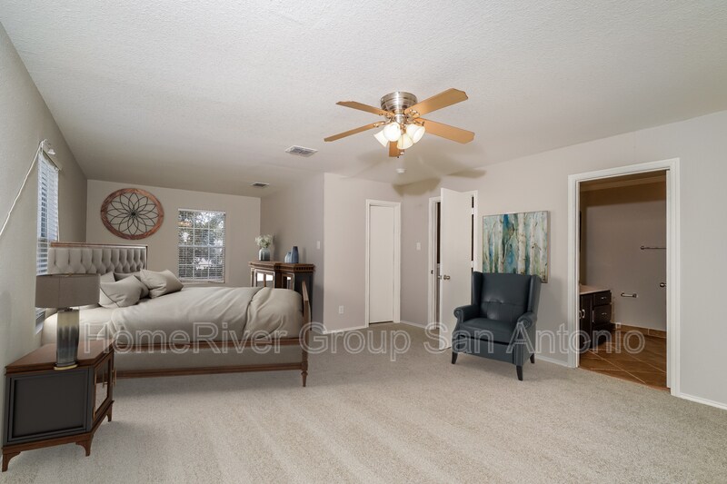 Building Photo - 108 Blue Willow