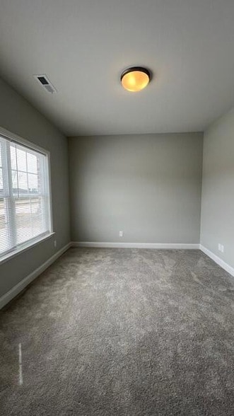Building Photo - 411 Minnis Rd