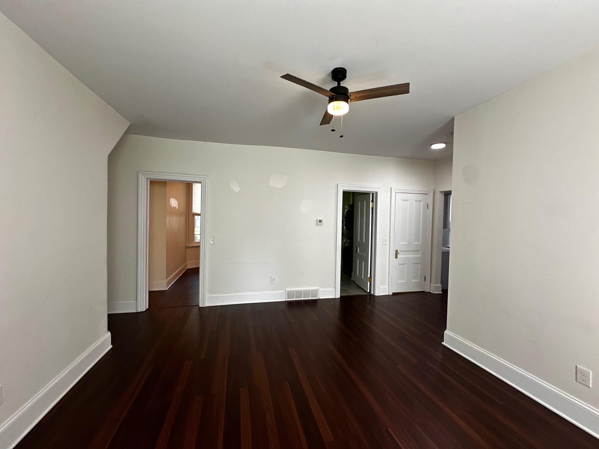 Building Photo - 39 W Balcom St