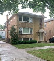 Building Photo - 5338 W Sunnyside Ave