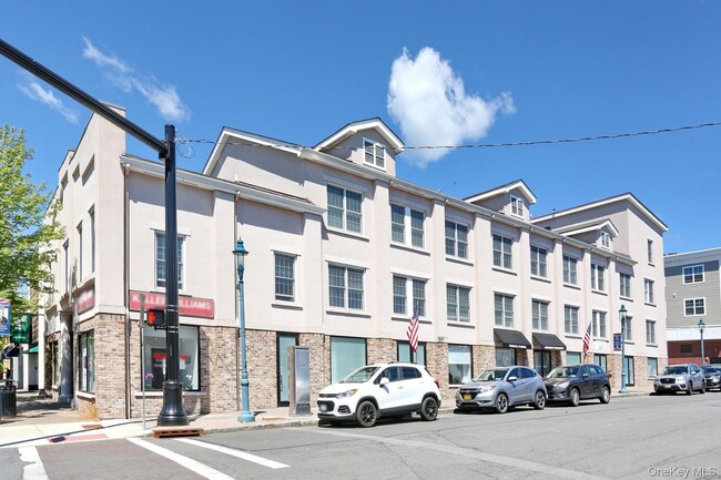 Building Photo - 21 E Central Ave