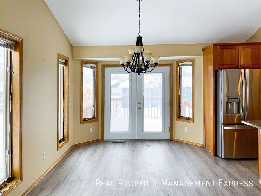 Building Photo - Coming soon: 4 Bedroom 3.5 Bathroom Single...
