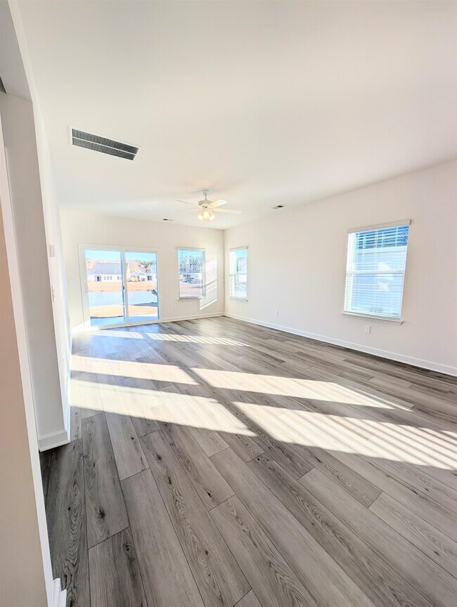 Building Photo - 1508 Regal Fern Wy