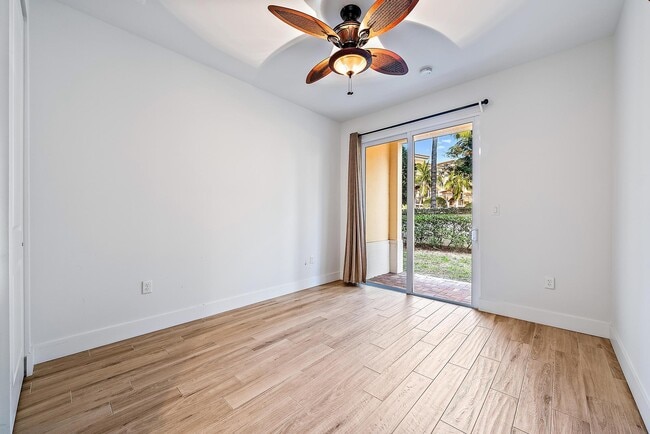 Building Photo - 3770 SE County Line Rd