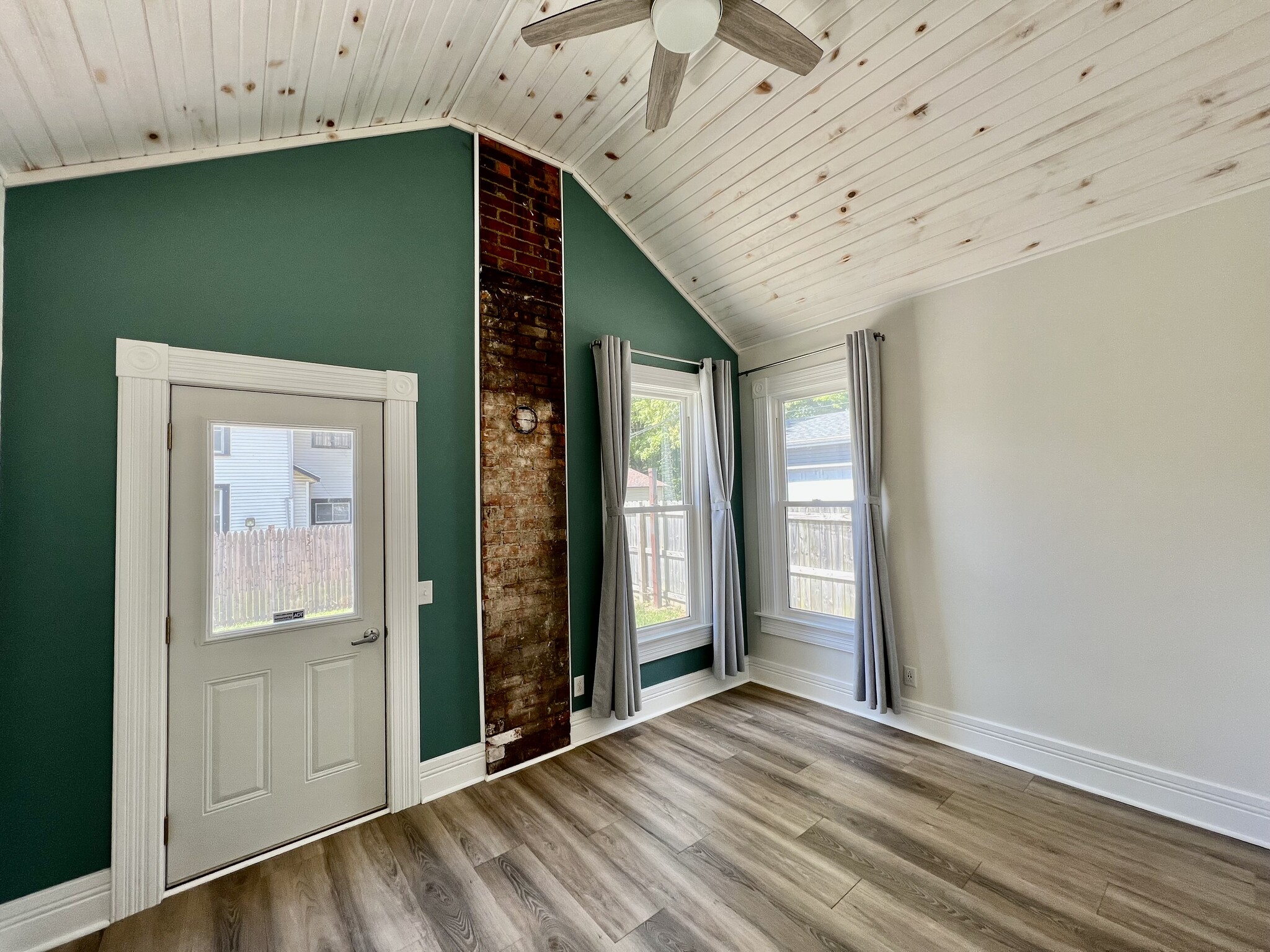 Back Room - 401 N Main St