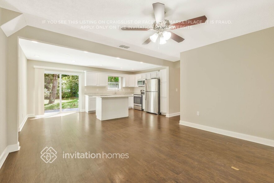 Building Photo - 6810 Gaillardia Rd S