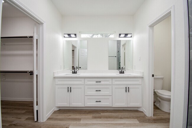 Building Photo - 2139 Counter Point Dr