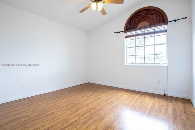 Building Photo - 16227 SW 139th Ct