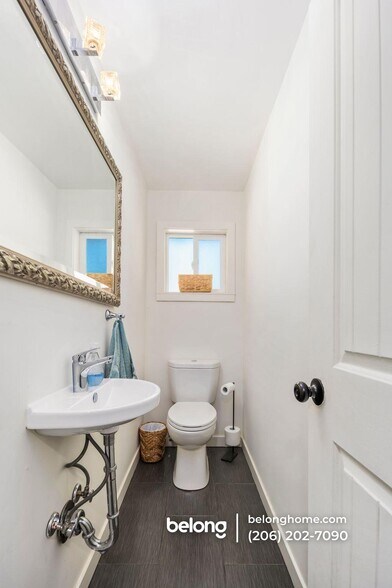 Building Photo - 3805 SW 106th St