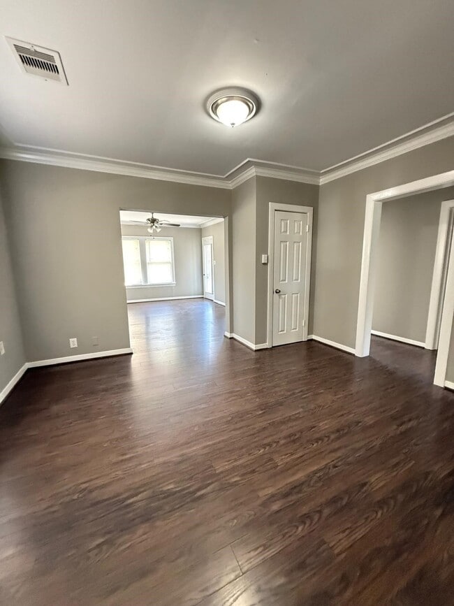 Building Photo - 1103 Harvard St