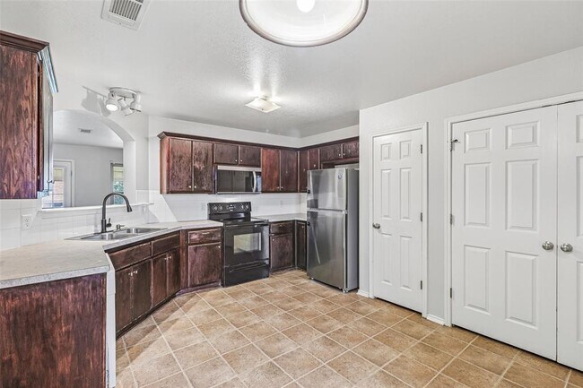 Building Photo - 1309 Marlee Cir