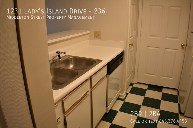 Building Photo - 1231 Ladys Island Dr