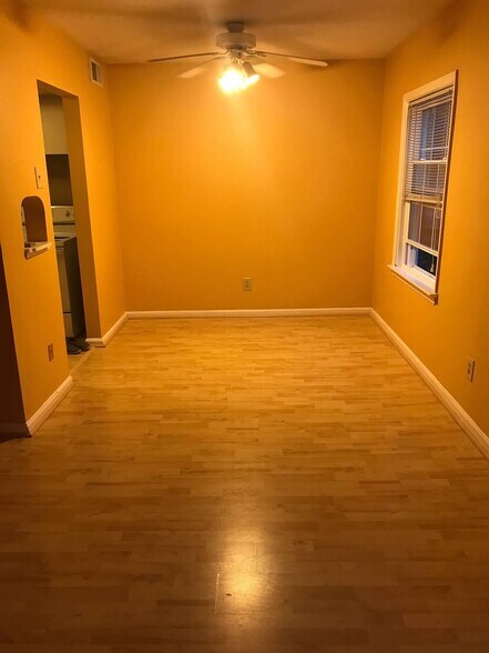 Dining Rm - 13200 Fairhill Rd