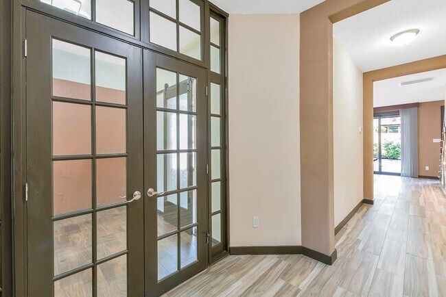 Building Photo - 18 N Star Ridge Cir